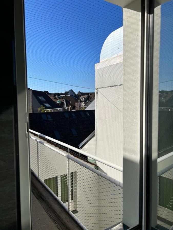 City Center Rooftop Studio With Oldtown View Basel Exteriör bild