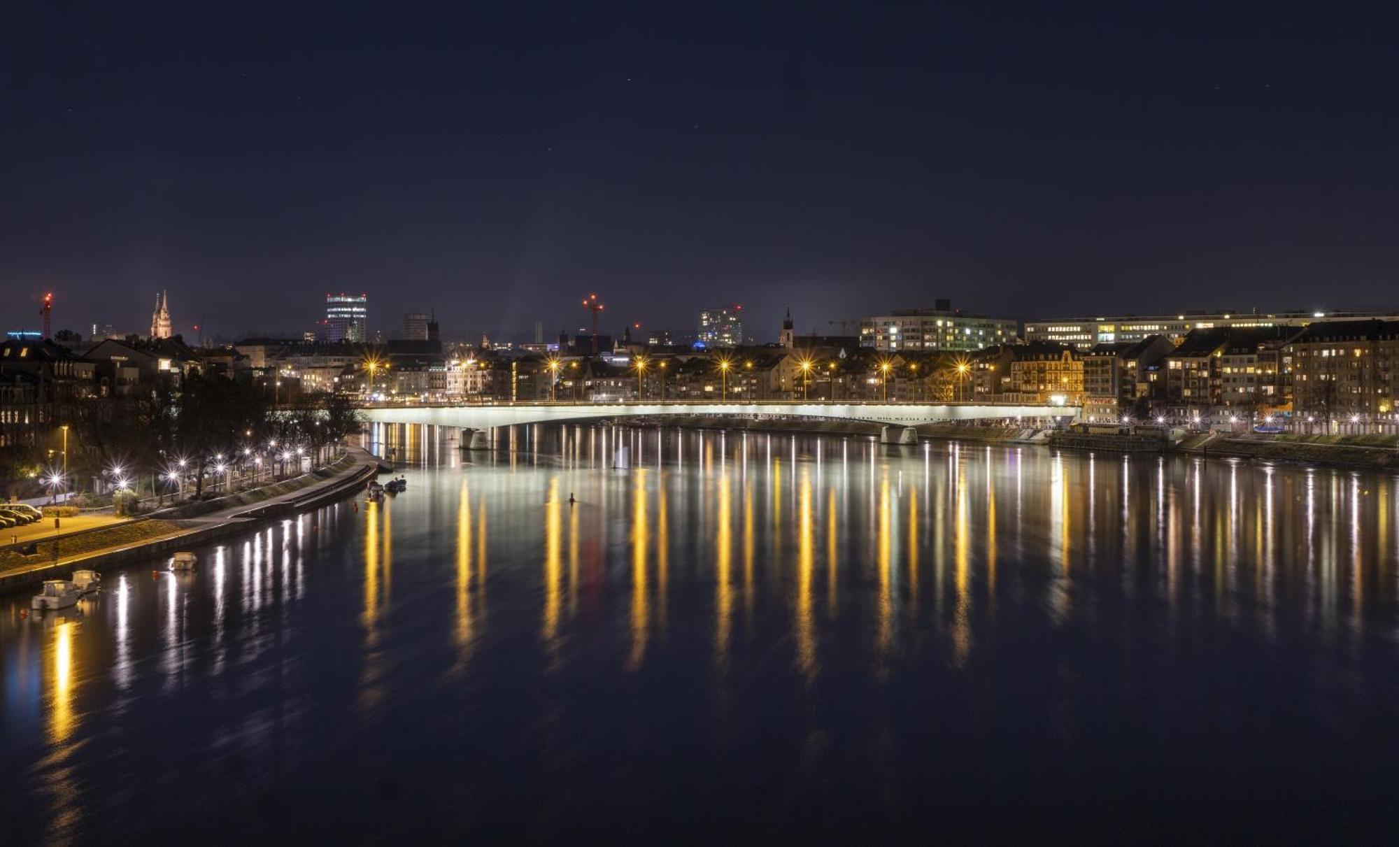 City Center Rooftop Studio With Oldtown View Basel Exteriör bild